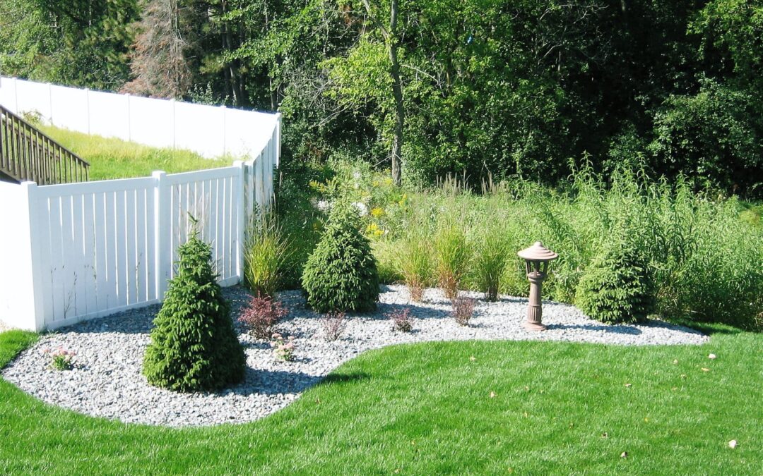 Back Yard Landscape Bed Lakeville