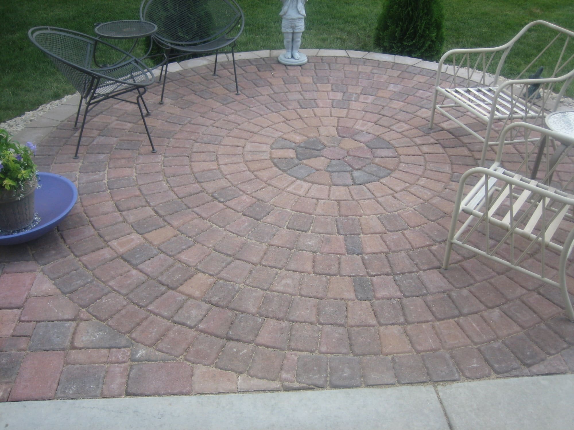 Borgert Circle Cobble Pavers Intalled in Lakeville