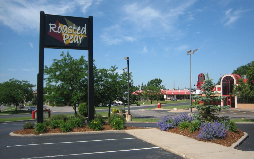Commercial Mulch Installation Burnsville