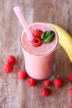 Raspberry Banana Smoothie