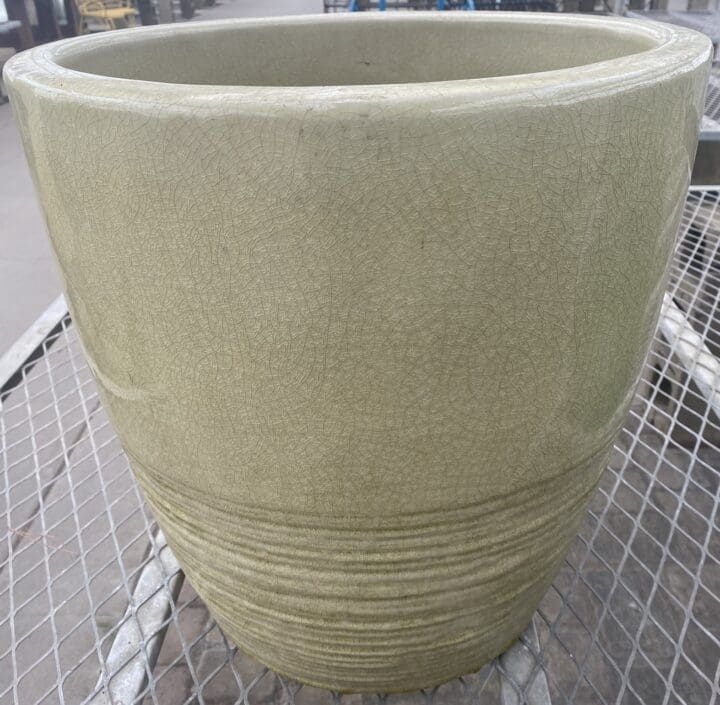 Ceramic Pot Light Yellow With Base