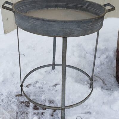 Metal Stands W/ Handle Large