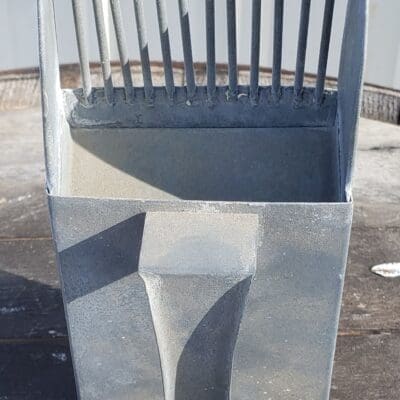 Berry Rake Flower Holder